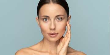 Profiloplastie médicale acide hyaluronique Montpellier · Dr Marianne Cayatte