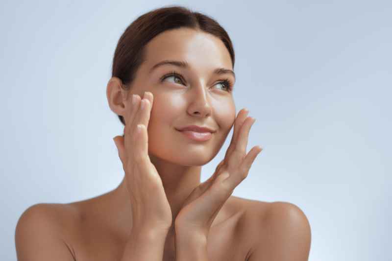 Acide hyaluronique ovale visage lifting · Dr Marianne Cayatte · Montpellier