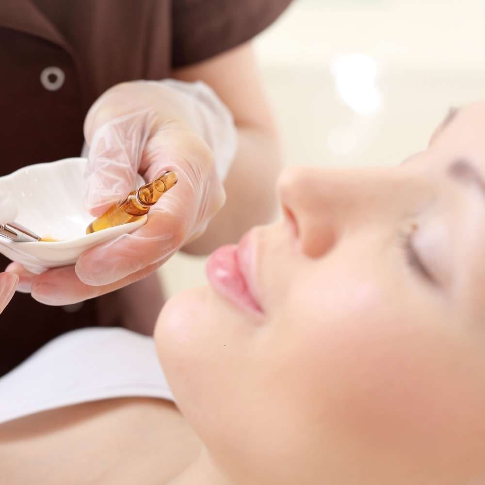 Peeling Superficiel · Dr Marianne Cayatte · Montpellier